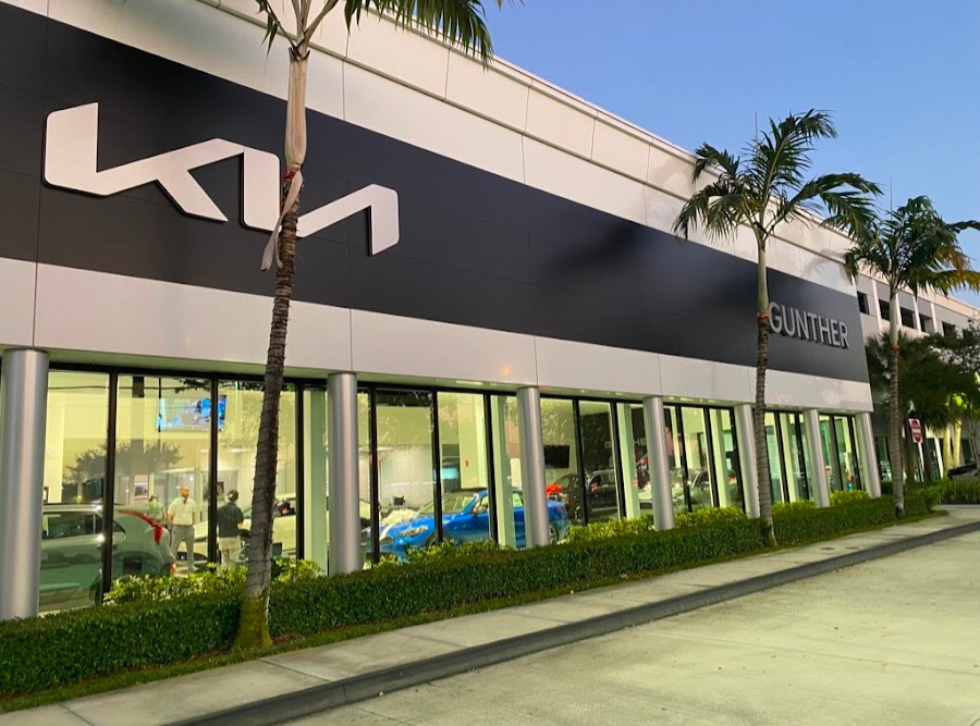 Gunther Kia Dealership in Fort Lauderdale, FL