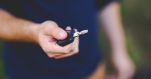 Man holding his car keys | Gunther Kia