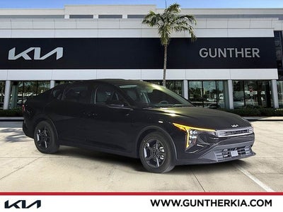 2026 Kia K4 LXS