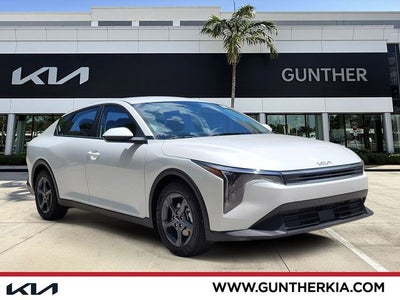 2026 Kia K4 LXS