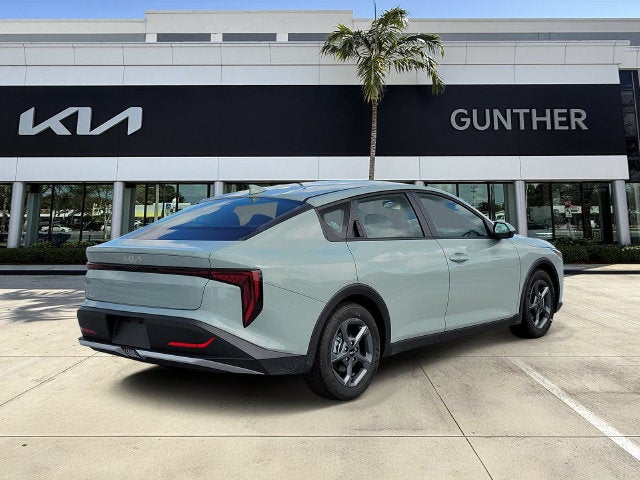 2027 Kia K4 LXS