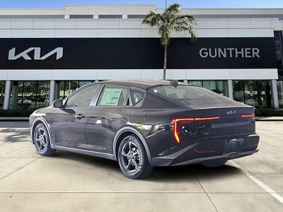 2026 Kia K4 LXS