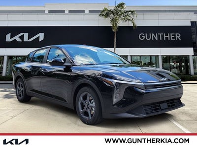 2026 Kia K4 LXS