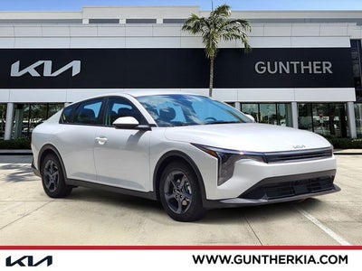 2026 Kia K4 LXS