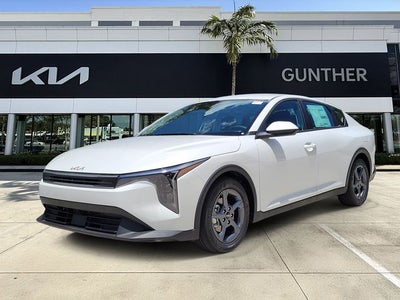 2026 Kia K4 LXS