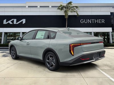 2026 Kia K4 LXS