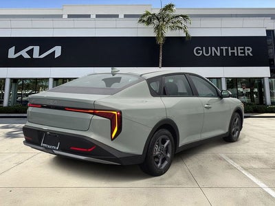 2026 Kia K4 LXS