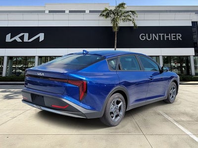 2026 Kia K4 LXS