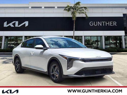 2026 Kia K4 LXS