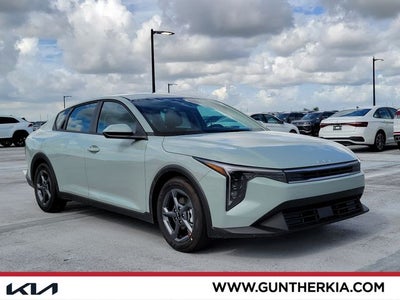 2026 Kia K4 LXS