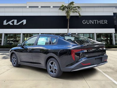 2026 Kia K4 LXS
