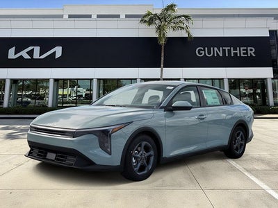 2026 Kia K4 LXS