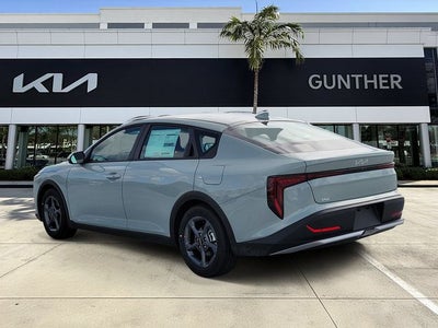 2026 Kia K4 LXS