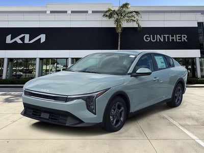 2026 Kia K4 LXS