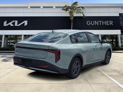 2026 Kia K4 LXS