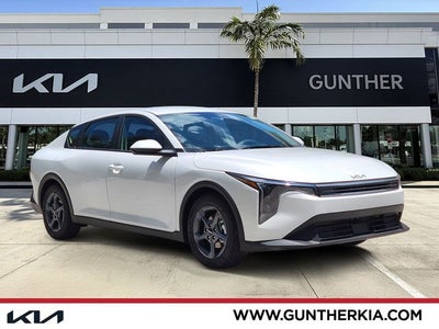 2026 Kia K4 LXS