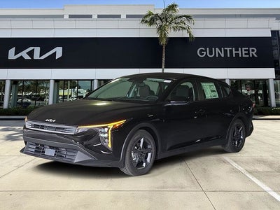 2026 Kia K4 LXS