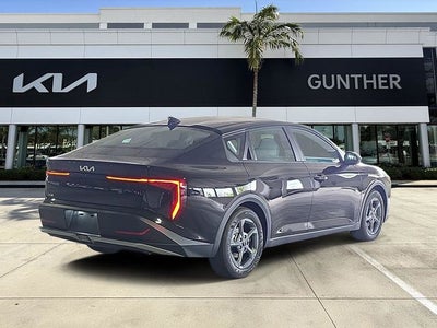 2026 Kia K4 LXS