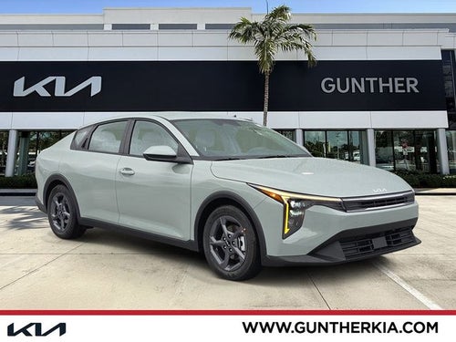 2026 Kia K4 LXS