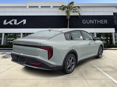 2026 Kia K4 LXS