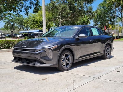 2026 Kia K4 LXS
