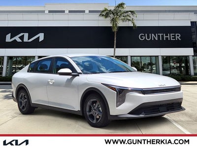 2026 Kia K4 LXS