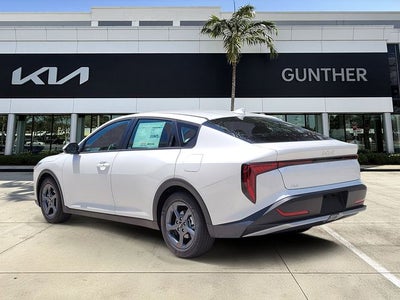 2026 Kia K4 LXS