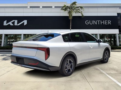 2026 Kia K4 LXS