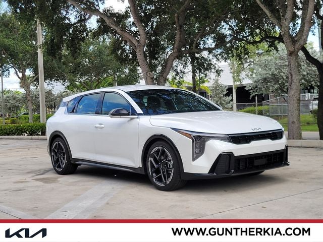2026 Kia K4 GT-Line