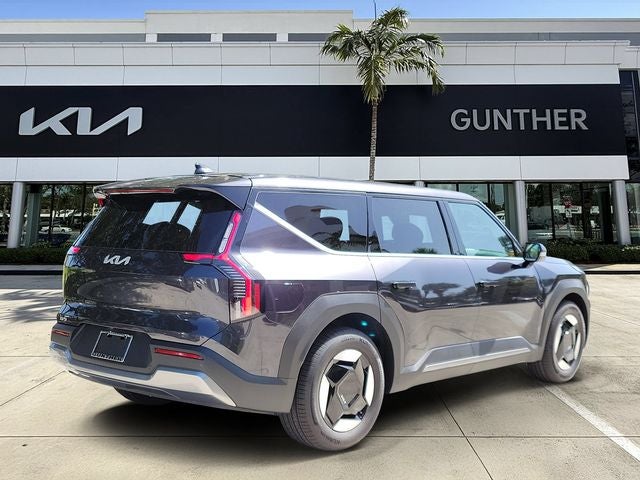 2026 Kia EV9 Light