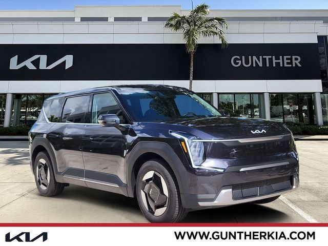 2026 Kia EV9 Light Long Range