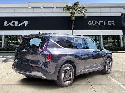 2026 Kia EV9 Light Long Range