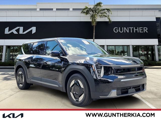 2026 Kia EV9 Light Long Range