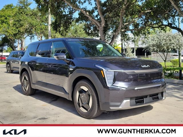 2026 Kia EV9 Light Long Range
