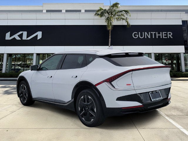 2026 Kia EV6 Wind