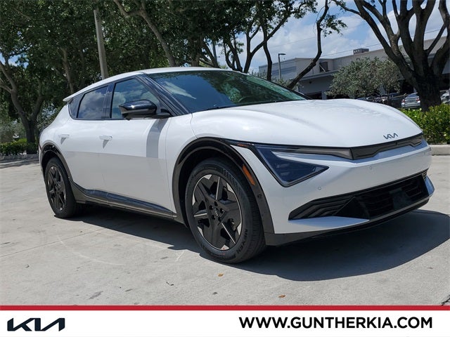 2025 Kia EV6 Light