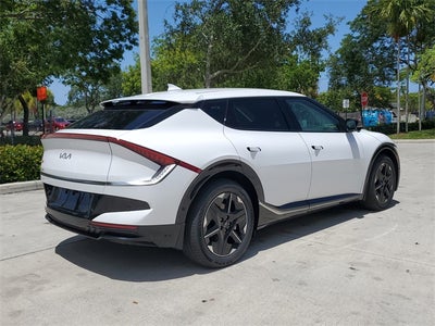 2025 Kia EV6 Light