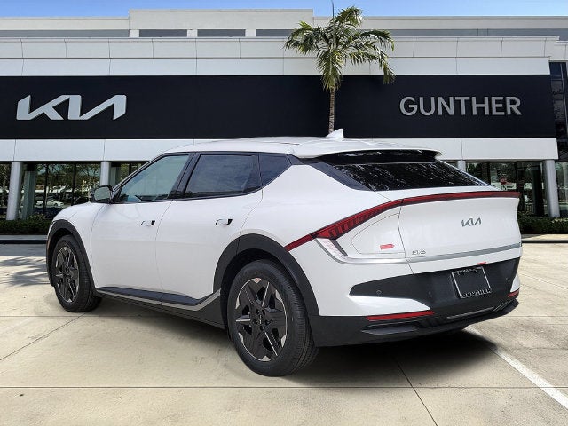 2026 Kia EV6 Light