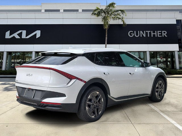 2026 Kia EV6 Light
