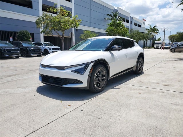 2025 Kia EV6 Wind
