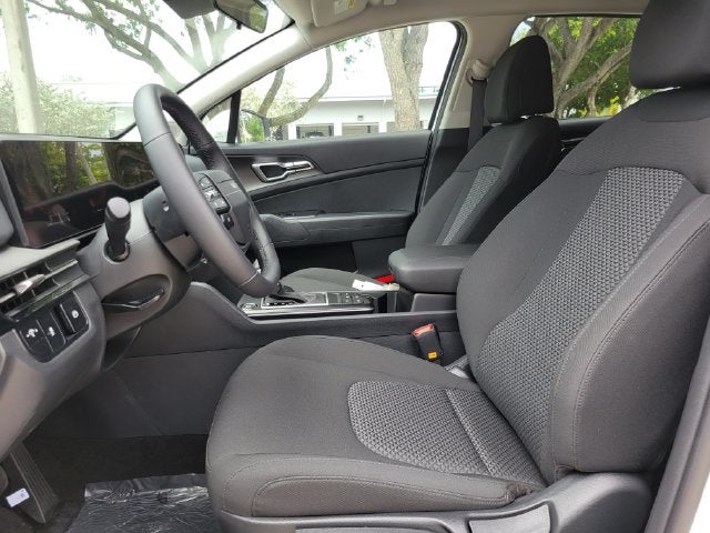 2027 Kia Sportage LX