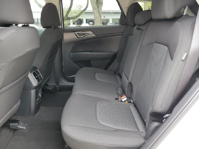 2027 Kia Sportage LX