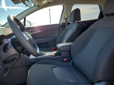 2027 Kia Sportage LX