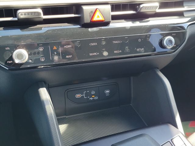 2027 Kia Sportage LX