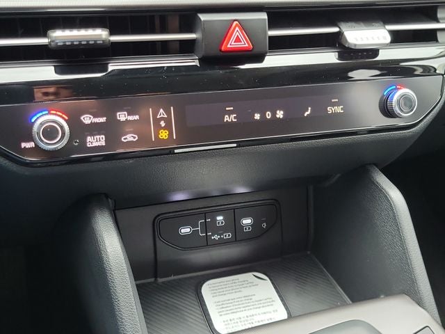 2027 Kia Sportage SX
