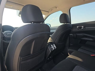 2023 Kia Sorento LX