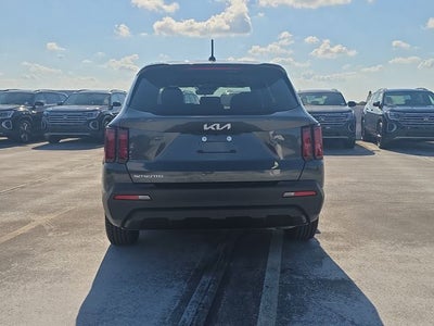 2023 Kia Sorento LX
