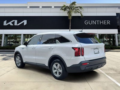 2023 Kia Sorento LX
