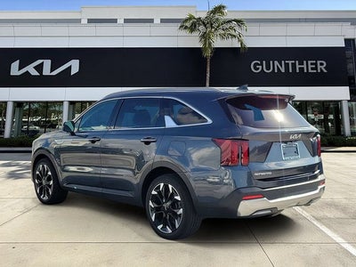 2025 Kia Sorento EX
