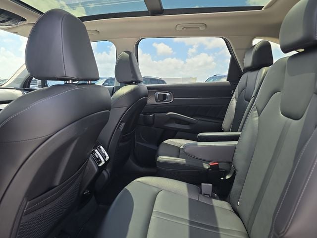 2025 Kia Sorento SX